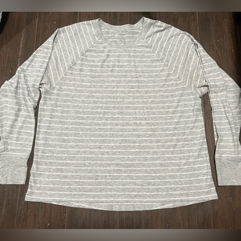 American Eagle Outfitters Gray Striped Crew Neck Sweater